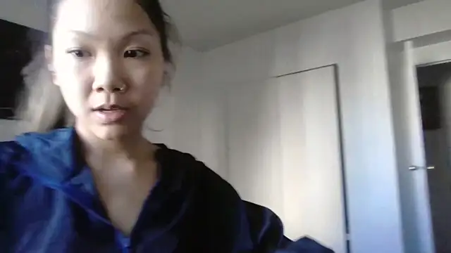 cryptokimgirl online show from 03.06.26