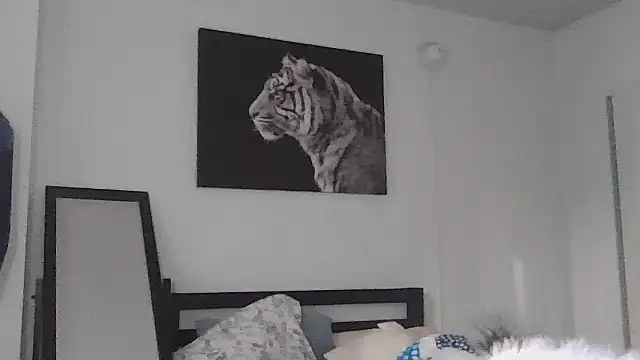 cryptokimgirl online show from 03.09.26