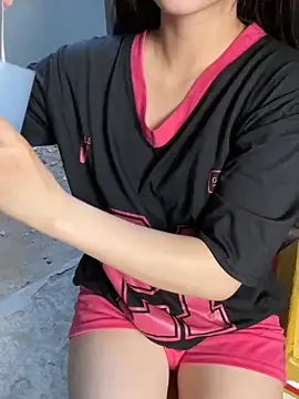 Snapshot of XndSeraphina chatting on 02.22.26 XndSeraphina online show from 02.22.26