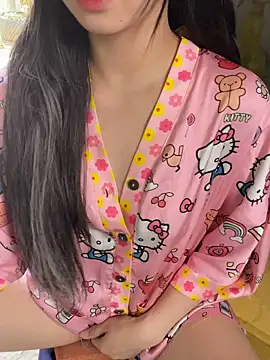 Snapshot of XndSeraphina chatting on 03.08.26 XndSeraphina online show from 03.08.26