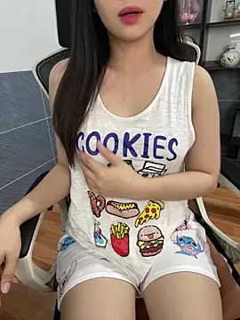 Snapshot of XndSeraphina chatting on 03.12.26 XndSeraphina online show from 03.12.26