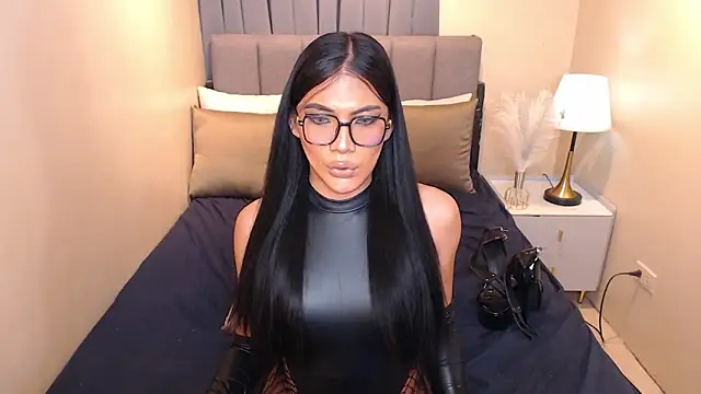 KelsieSilva online show from 12.19.25