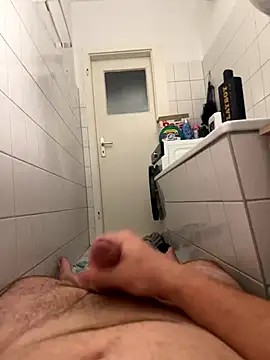 Snapshot of Paul_Klein20000 chatting on 12.01.25 Paul Klein20000 online show from 12.01.25