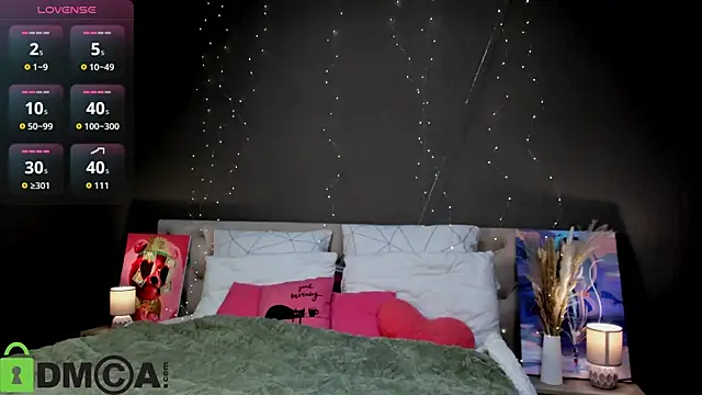 Snapshot of Malika_Raspberry chatting on 12.22.25 Malika Raspberry online show from 12.22.25