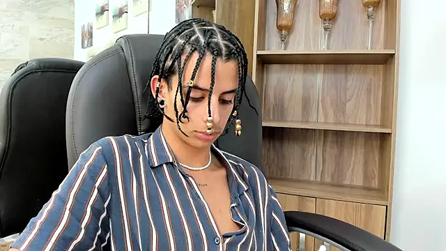 Snapshot of molly_madisson_ chatting on 02.27.26 molly madisson online show from 02.27.26