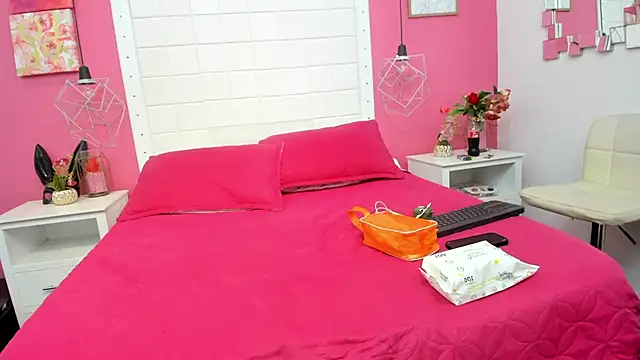 Snapshot of molly_madisson_ chatting on 03.12.26 molly madisson online show from 03.12.26