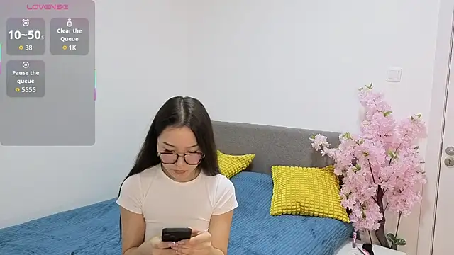 Nari Jin online show from 11.21.25