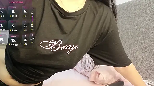 Nari Jin online show from 12.15.25