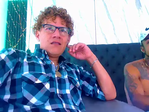 Snapshot of Hot_Latino_x chatting on 12.01.25 Hot Latino x online show from 12.01.25