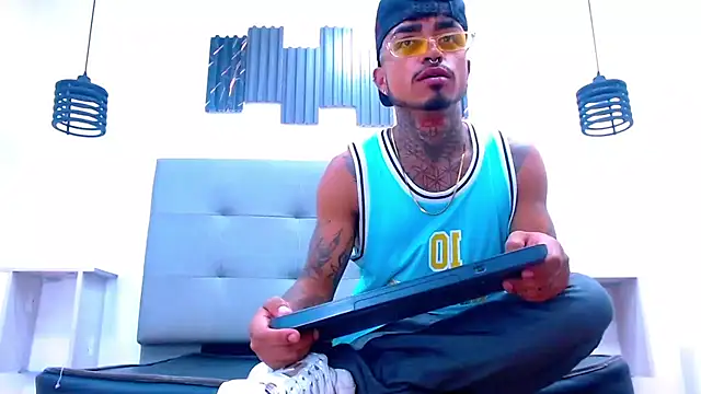 Hot Latino x online show from 01.08.26