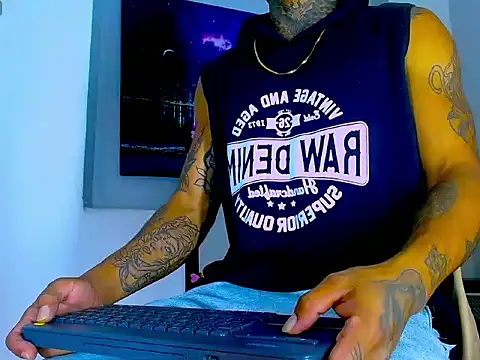 Hot Latino x online show from 02.24.26