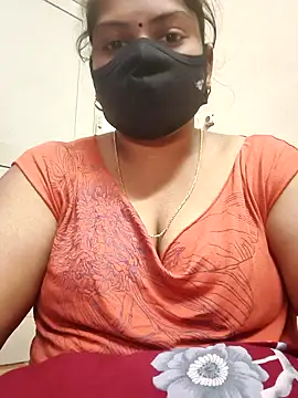 Snapshot of Paru_Tamil_Ponnu chatting on 11.22.25 Paru Tamil Ponnu online show from 11.22.25