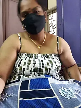 Snapshot of Paru_Tamil_Ponnu chatting on 11.27.25 Paru Tamil Ponnu online show from 11.27.25