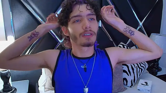 Snapshot of JojoBraando chatting on 01.10.26 JojoBraando online show from 01.10.26