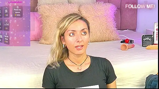 Snapshot of Lunitaa_Diva chatting on 12.04.25 Lunitaa Diva online show from 12.04.25