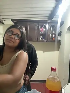 Snapshot of AlexisAndMartina3 chatting on 12.16.25 AlexisAndMartina3 online show from 12.16.25