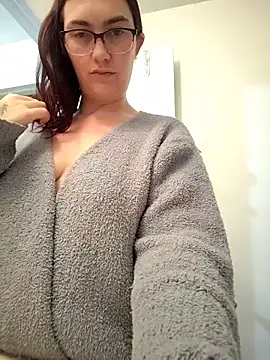 LaylaLucis online show from 04.29.26