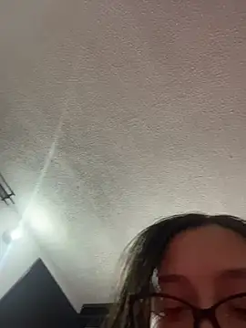 Snapshot of LyaRose chatting on 12.17.25 LyaRose online show from 12.17.25