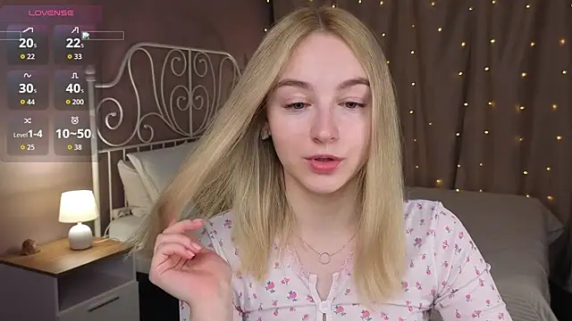 Shy Polly online show from 05.09.26