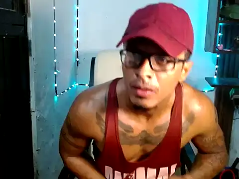 Snapshot of bigblackmen117uncs chatting on 12.05.25 bigblackmen117uncs online show from 12.05.25