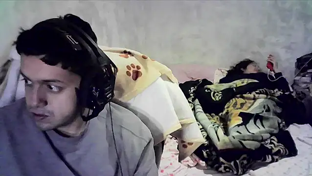 Snapshot of Giby_Grace chatting on 12.14.25 Giby Grace online show from 12.14.25