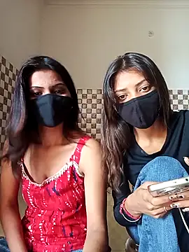 Snapshot of Lovely--girl chatting on 03.16.26 Lovely--girl online show from 03.16.26