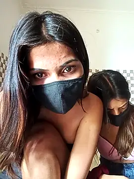 Snapshot of Lovely--girl chatting on 03.16.26 Lovely--girl online show from 03.16.26