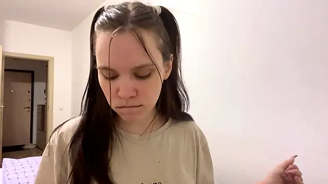 Snapshot of ColettaPeitz chatting on 11.29.25 ColettaPeitz online show from 11.29.25