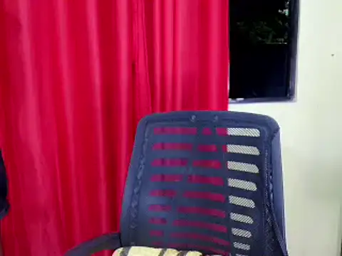 Snapshot of lovelyxmorena chatting on 05.30.26 lovelyxmorena online show from 05.30.26