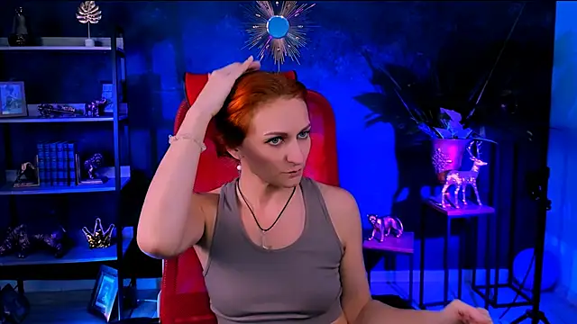 DianaTorrens online show from 12.02.25