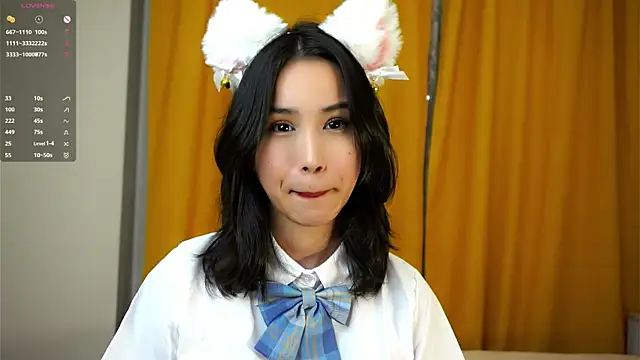 Snapshot of StaciaBratz chatting on 11.29.25 StaciaBratz online show from 11.29.25