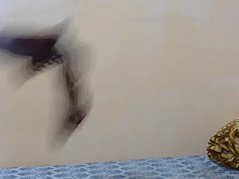 Honey Baby1 online show from 12.17.25