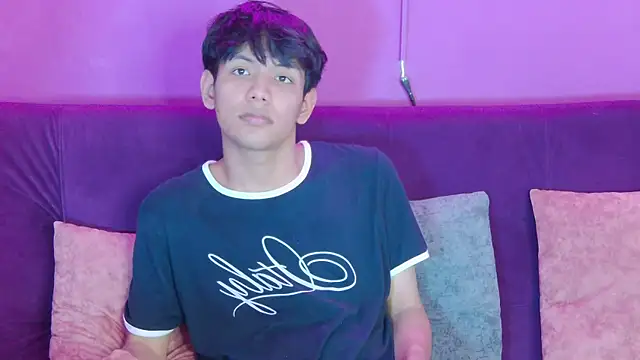 Snapshot of Liam_Sinclair chatting on 01.14.26 Liam Sinclair online show from 01.14.26