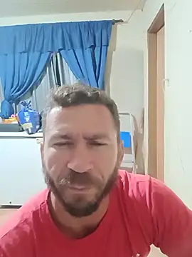 Snapshot of RobertoLuiz84 chatting on 05.14.26 RobertoLuiz84 online show from 05.14.26