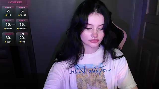 Snapshot of Moon_raven chatting on 03.27.26 Moon raven online show from 03.27.26