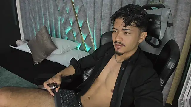 NicolaiKarav online show from 04.23.26