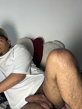 Snapshot of Henry_villa23 chatting on 11.22.25 Henry villa23 online show from 11.22.25