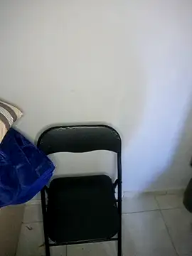 Snapshot of SexypuppyX chatting on 12.01.25 SexypuppyX online show from 12.01.25