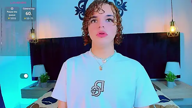 Skyee angel online show from 05.10.26