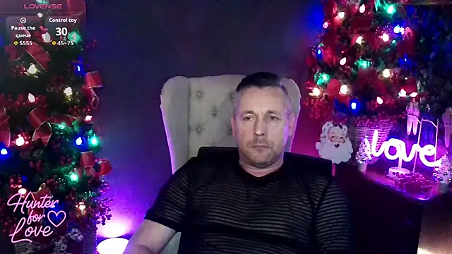 Snapshot of Hunter_Fl chatting on 11.30.25 Hunter Fl online show from 11.30.25