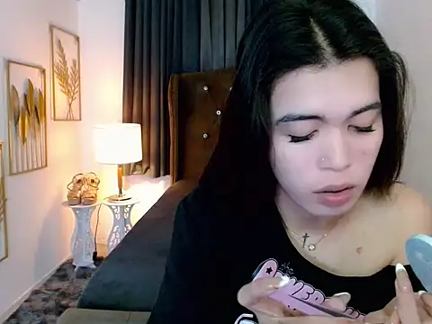 hollyyumiloove online show from 03.11.26