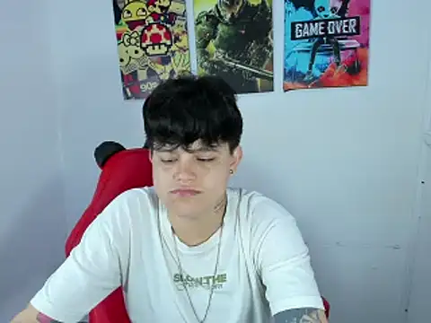 Snapshot of _ian_sweet chatting on 11.28.25 ian sweet online show from 11.28.25