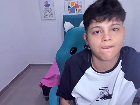 Snapshot of _ian_sweet chatting on 12.02.25 ian sweet online show from 12.02.25