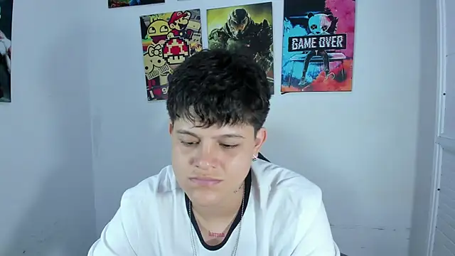 Snapshot of _ian_sweet chatting on 12.16.25 ian sweet online show from 12.16.25