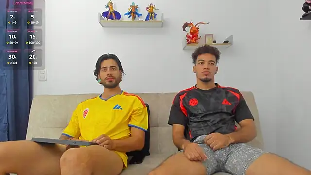 heteros curious online show from 06.25.26