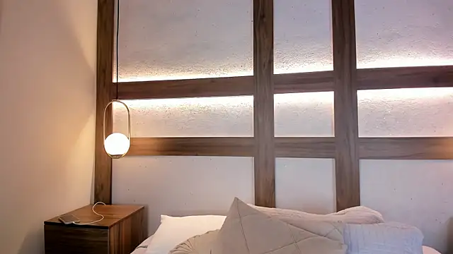 SarhaVega online show from 04.29.26