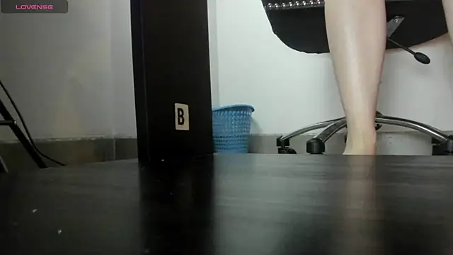 Mysterius Woman online show from 07.11.26