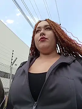 Snapshot of Shofy22 chatting on 12.16.25 Shofy22 online show from 12.16.25