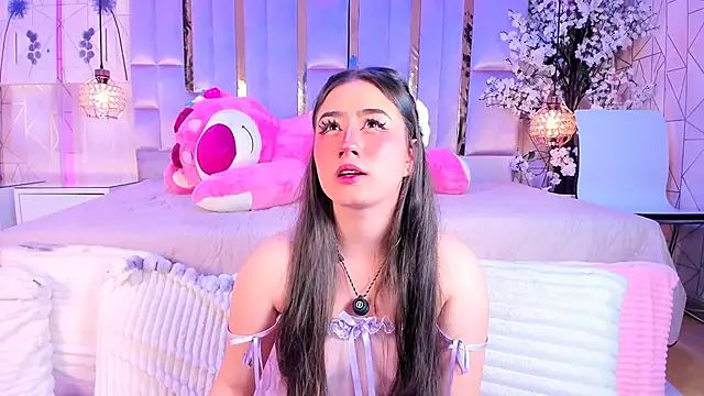 Naomistart online show from 06.12.26