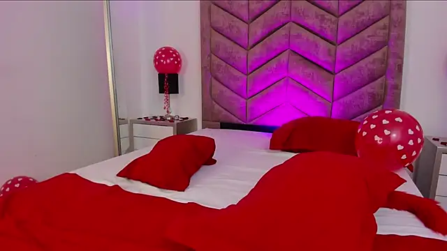 CleoColliva  online show from 02.15.26